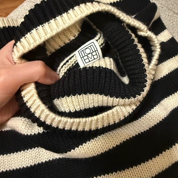 Toteme Signature Stripe Turtleneck Sweater - Picture 3 of 11